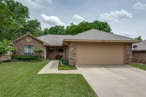 1904 Paisley St, Denton, TX 76209