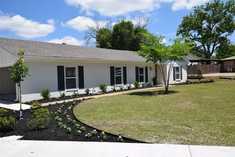 7921 Oak Pkwy, Burleson, TX 76028