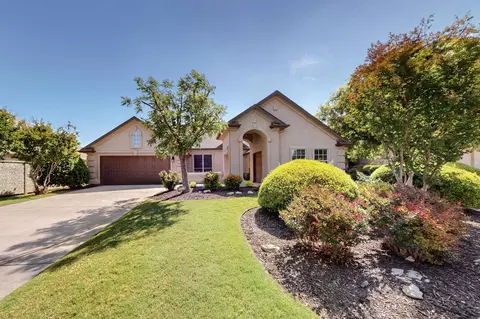 9605 Parkview Ct, Denton, TX 76207