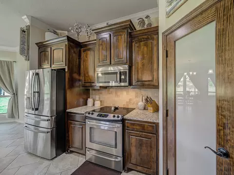 129 Spring Meadow Dr, Springtown, TX 76082 photo 8
