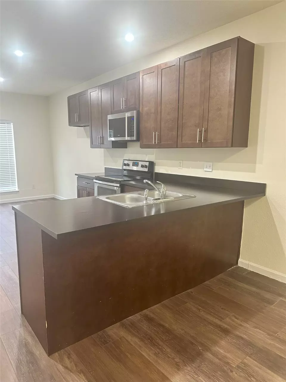 Kitchen - 12921 Abrams Rd #407, Dallas, TX 75243 photo 3 of 7