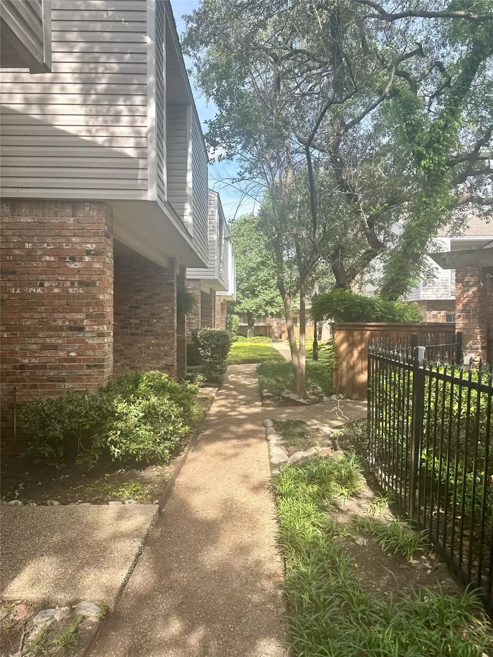 Exterior - 12921 Abrams Rd #407, Dallas, TX 75243 photo 8 of 10