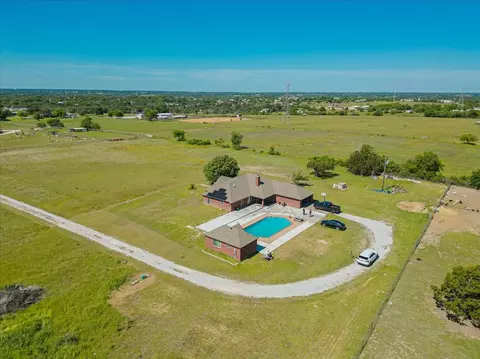 901 Green Branch Rd, Weatherford, TX 76085