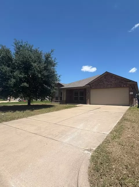 Exterior - 10237 Marigold Rd, Waco, TX 76708 photo 2 of 3