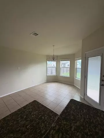 Living - 10237 Marigold Rd, Waco, TX 76708 photo 2 of 2