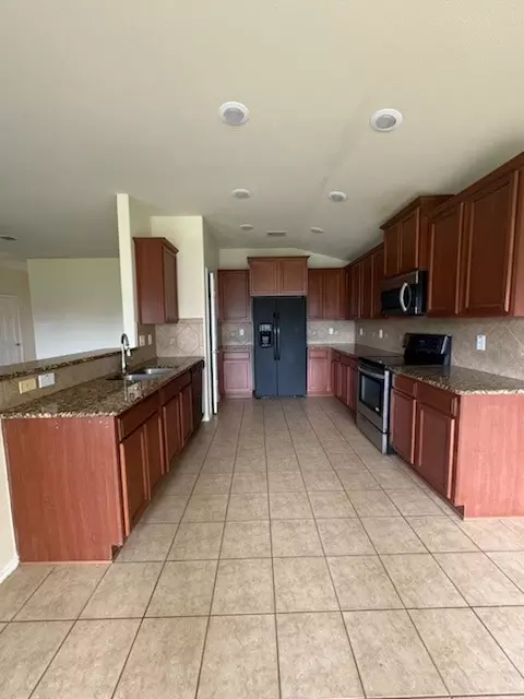 Kitchen - 10237 Marigold Rd, Waco, TX 76708 photo 1 of 1
