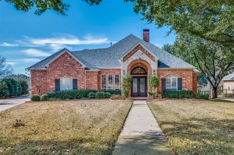 4 Rushing Meadow Ct, Arlington, TX 76016