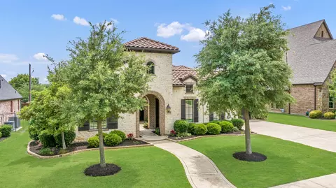 813 Regina Ct, Colleyville, TX 76034