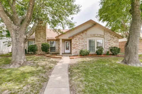 9306 Grant Dr, Rowlett, TX 75088