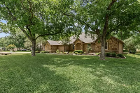 9008 Monticello Dr, Granbury, TX 76049