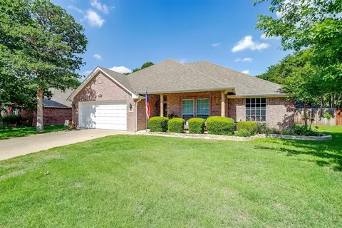 849 Royal Oak Ln, Burleson, TX 76028
