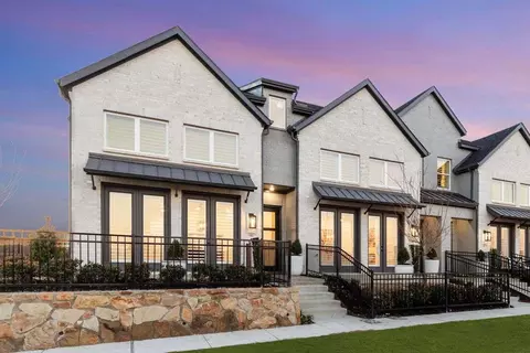 13813 Carnegie Dr, Aledo, TX 76008