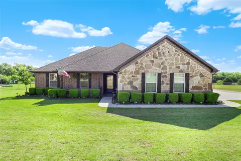 998 Lester Burt Rd, Farmersville, TX 75442