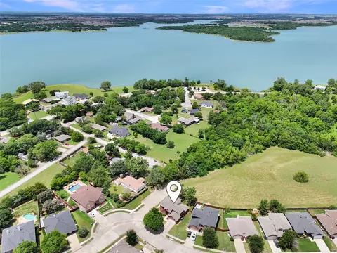 201 Northwood Dr, Little Elm, TX 75068