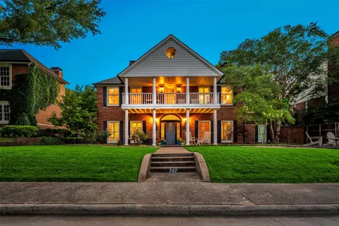 747 Kessler Lake Dr, Dallas, TX 75208