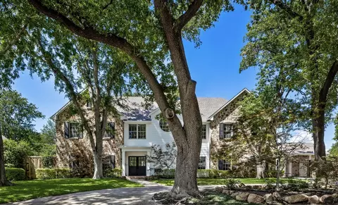 4037 Courtshire Dr, Dallas, TX 75229