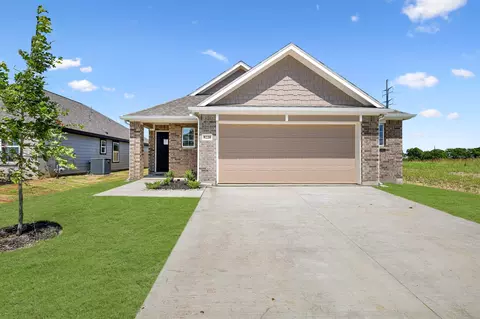 9220 Union Pacific Dr, Fort Worth, TX 76123
