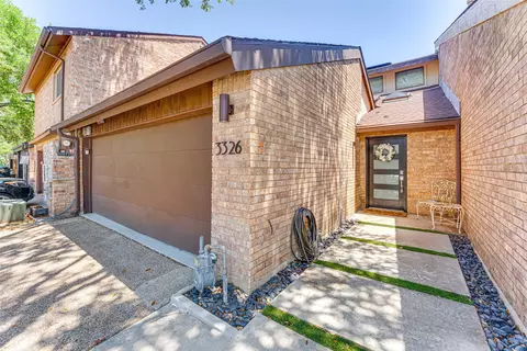 3326 Courtyard Pl, Farmers Branch, TX 75234