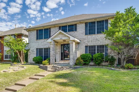 1115 Holly Dr, Carrollton, TX 75010