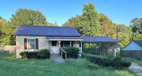 509 Piermont Dr, Atlanta, TX 75551