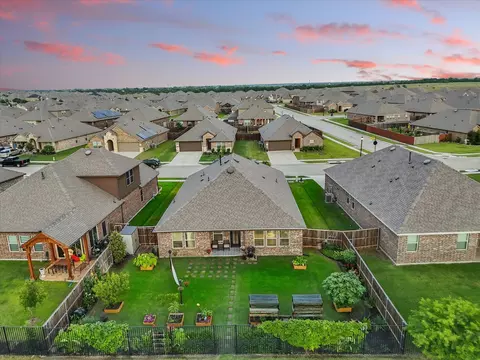 272 Carolina Trce, Royse City, TX 75189