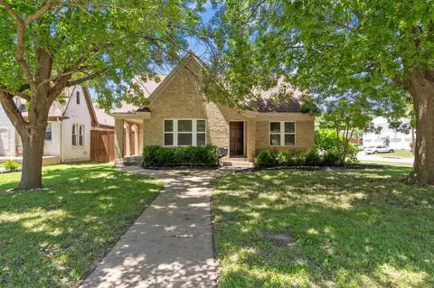 2100 Tremont Ave, Fort Worth, TX 76107