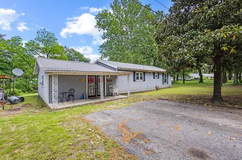 1801 Beavers Pt, Bonham, TX 75418