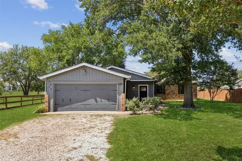 7613 Hewitt St, North Richland Hills, TX 76182
