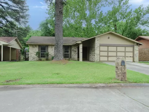 3811 Liaison Dr, Shreveport, LA 71108