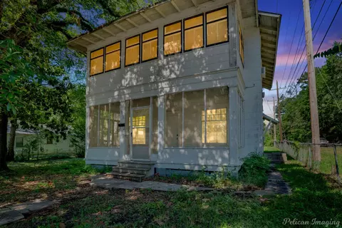 3918 St Vincent Ave, Shreveport, LA 71108