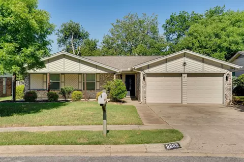 6605 Wooddale Dr, Watauga, TX 76148
