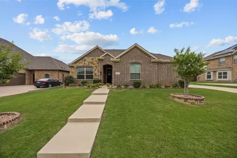 3013 Charing Cross Rd, Midlothian, TX 76065
