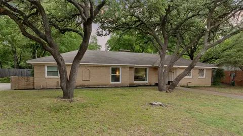 115 Mill Pond Rd, Denton, TX 76209