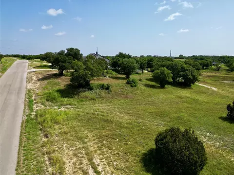 1076 Woodland Rd, Weatherford, TX 76088