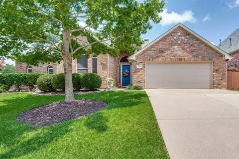 1500 Oakhollow Dr, Corinth, TX 76210