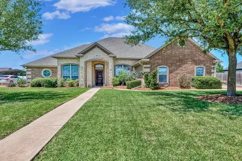 1401 Laurel Park Dr, Robinson, TX 76706