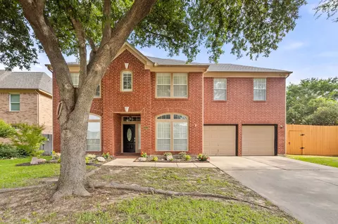 6952 Canyon Springs Rd, Fort Worth, TX 76132