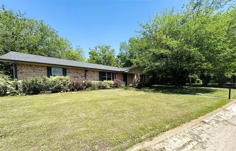 202 Wanda Dr, Winnsboro, TX 75494