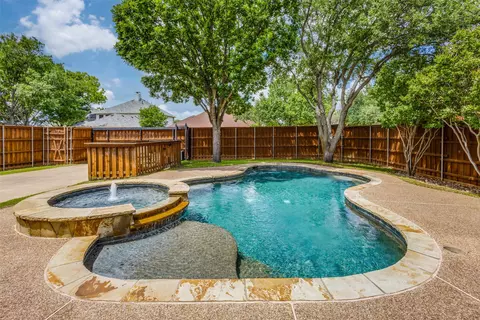 3717 Drew Dr, Frisco, TX 75035