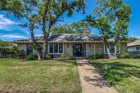 431 Fieldwood Dr, Richardson, TX 75081