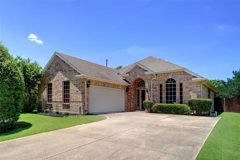 8393 Davis Dr, Frisco, TX 75036
