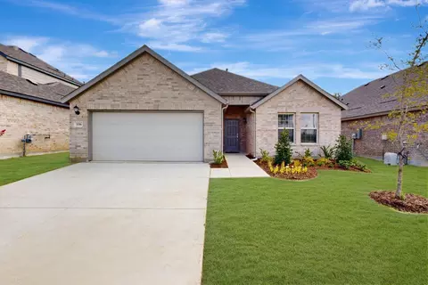 3316 Coronation Ct, Denton, TX 76208