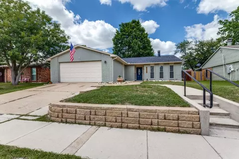 4113 Blue Flag Ln, Fort Worth, TX 76137