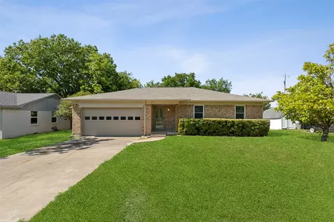 320 Allenwood Dr, Princeton, TX 75407