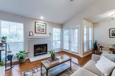 4067 Beltway Dr #211, Addison, TX 75001