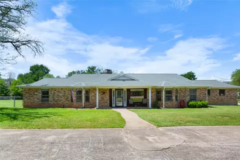2485 Garrett Ln, China Spring, TX 76633