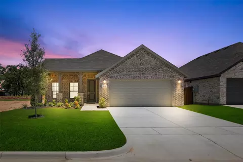 1148 Avery Rd, Granbury, TX 76049
