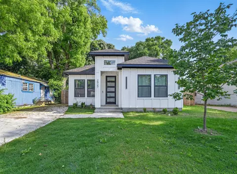 2927 Valentine St, Dallas, TX 75215