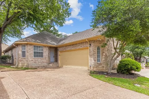 Exterior - 1501 Milla Ct, Euless, TX 76039 photo 4 of 7
