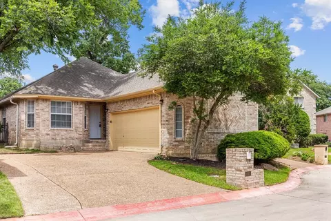 1501 Milla Ct, Euless, TX 76039